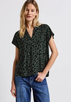 Bluse mit Leo-Muster
