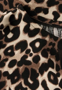 Bluse mit Leo-Muster
