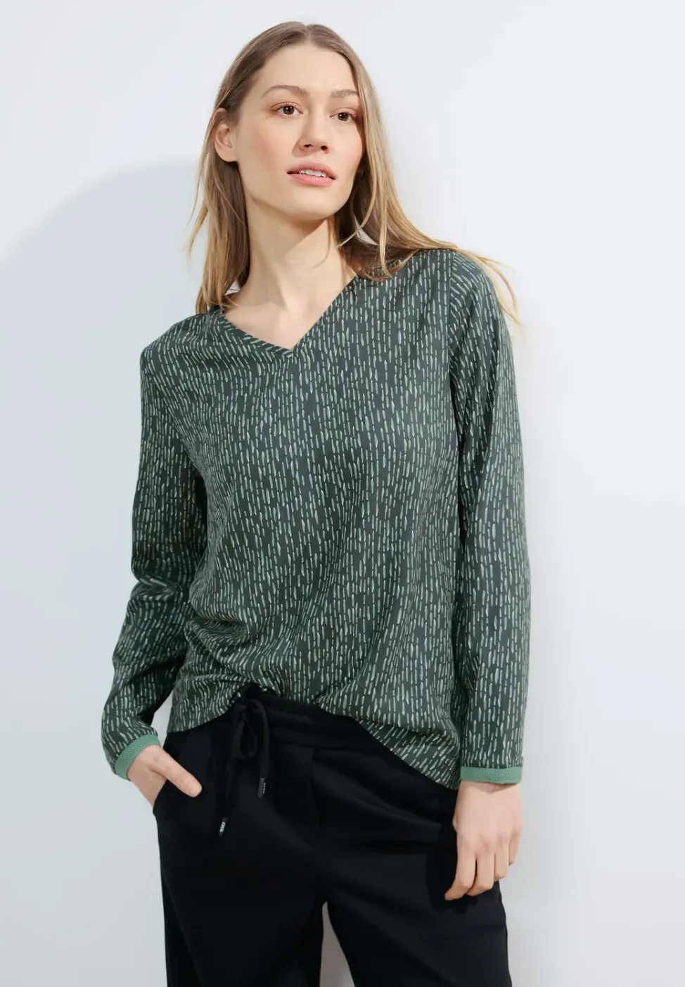 Bluse mit Minimalprint