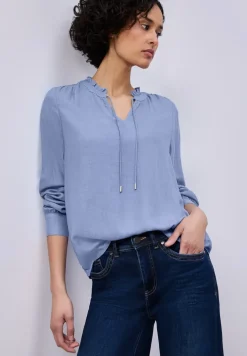 Bluse mit Rüschendetail