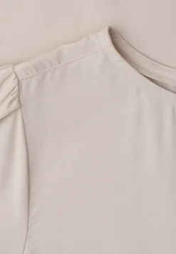 Bluse mit Rundhals und kurzen Puffärmeln