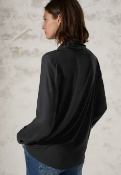 Bluse mit Schalkragen