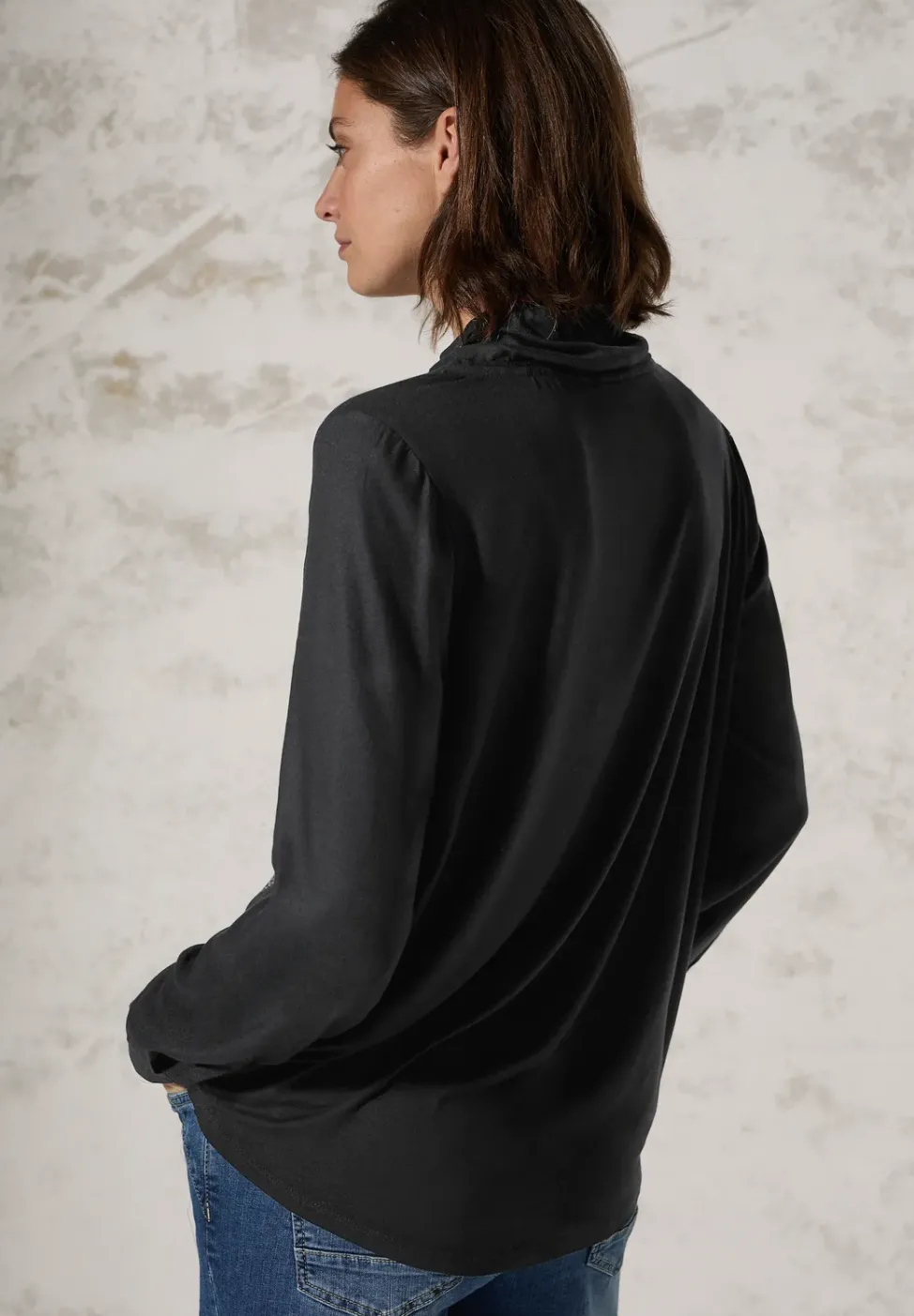 Bluse mit Schalkragen