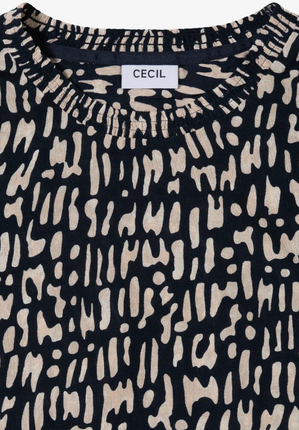 Bluse mit Smock-Ausschnitt