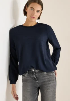 Bluse mit Smock-Ausschnitt