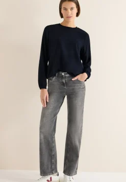 Bluse mit Smock-Ausschnitt