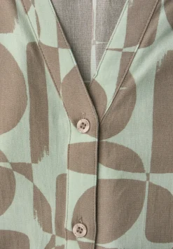 Bluse mit Smokdetail
