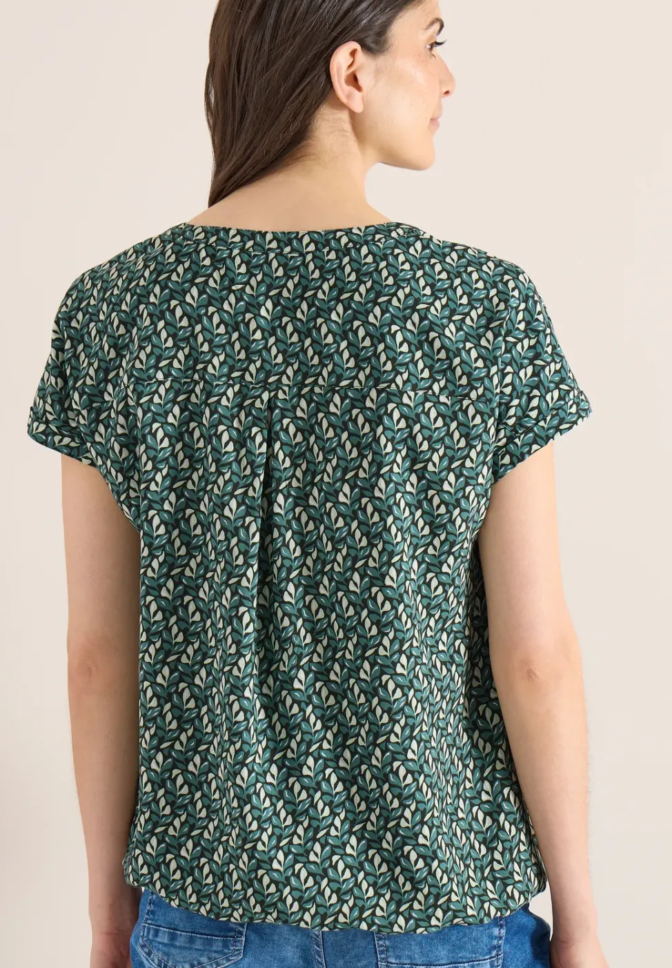 Bluse mit Split Neck und Minimal Print