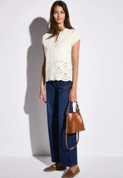 Bluse mit Stickerei