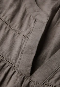 Bluse mit Tape-Details