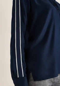 Bluse mit Tape-Details