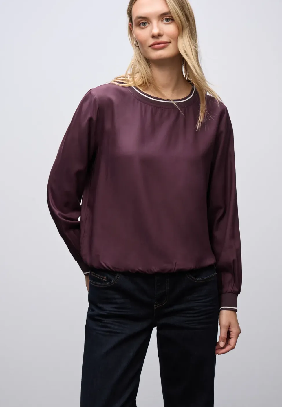 Bluse mit Tape Details