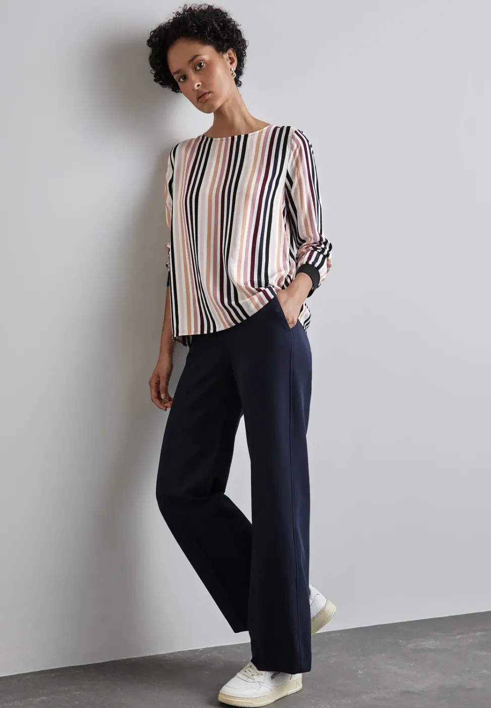 Bluse mit Tape-Details