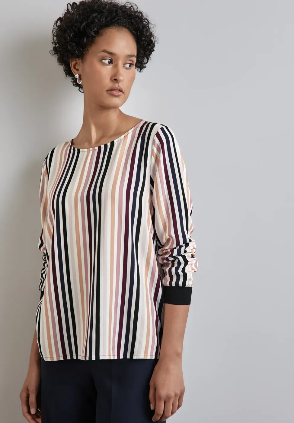 Bluse mit Tape-Details