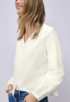 Bluse mit V-Neck und Stickerei