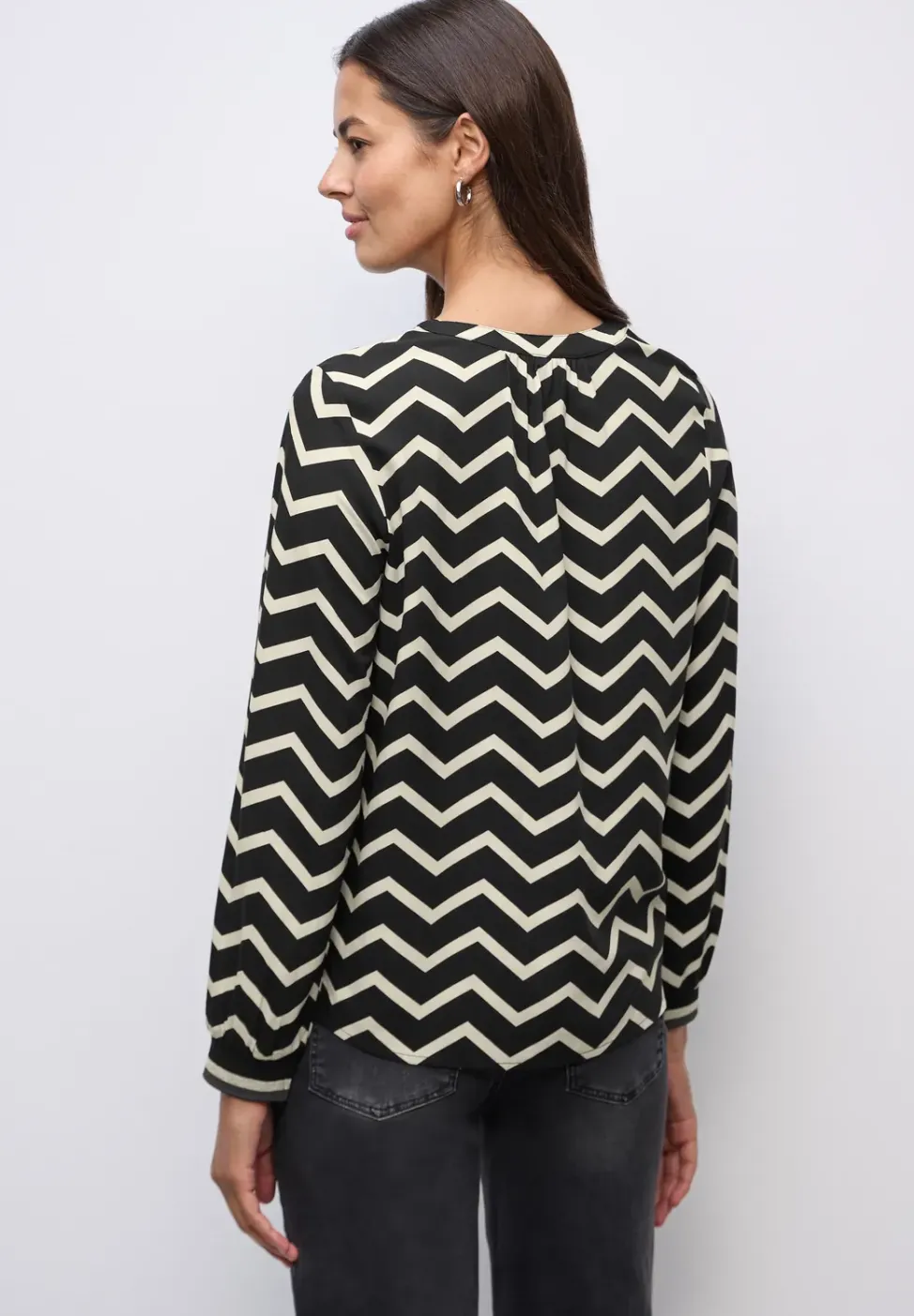 Bluse mit Zick-Zack-Muster