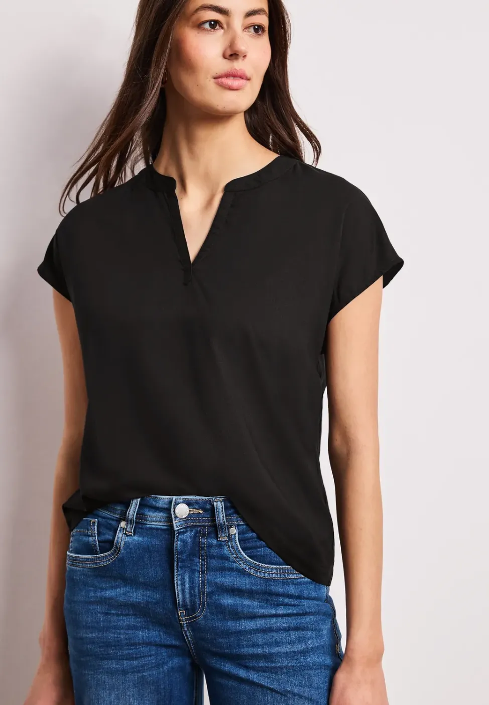 Blusenshirt in Unifarbe mit Split Neck