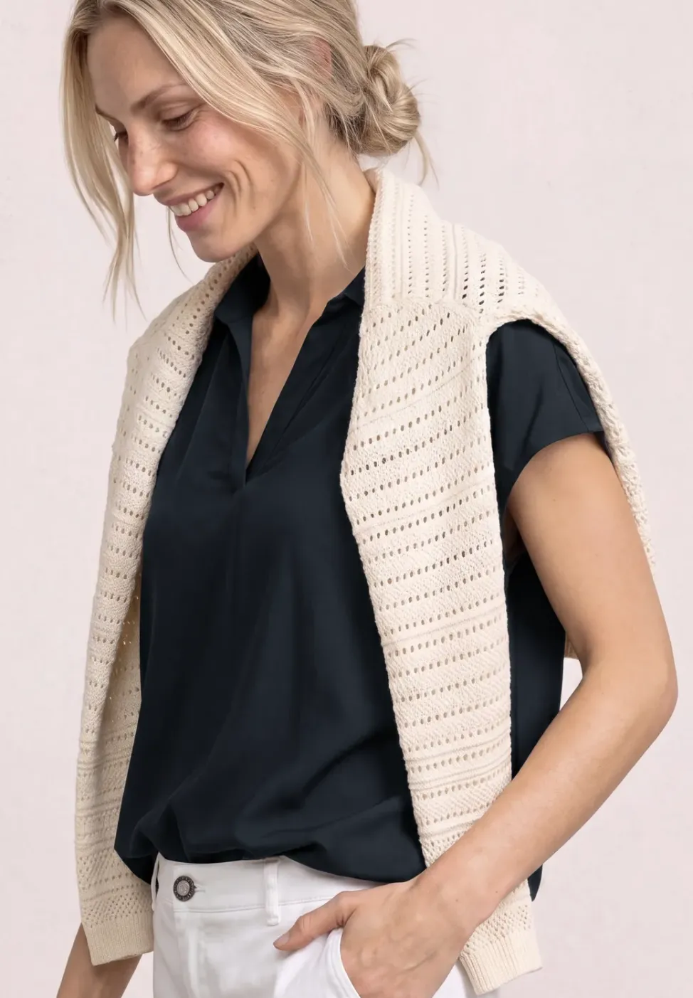 Blusenshirt mit Hemdkragen und Elastiksaum