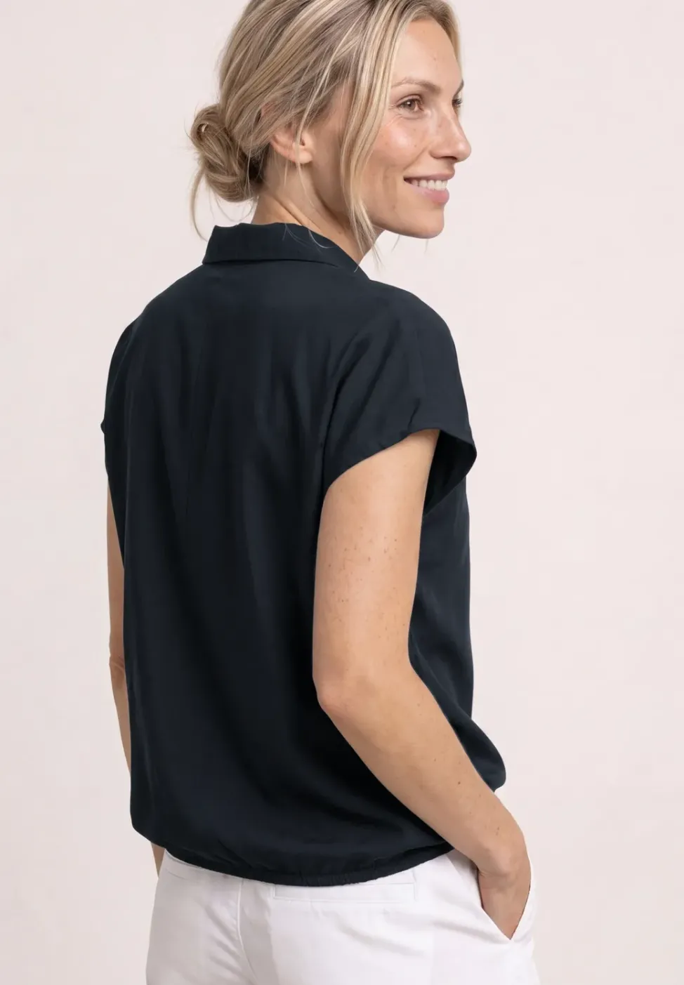 Blusenshirt mit Hemdkragen und Elastiksaum