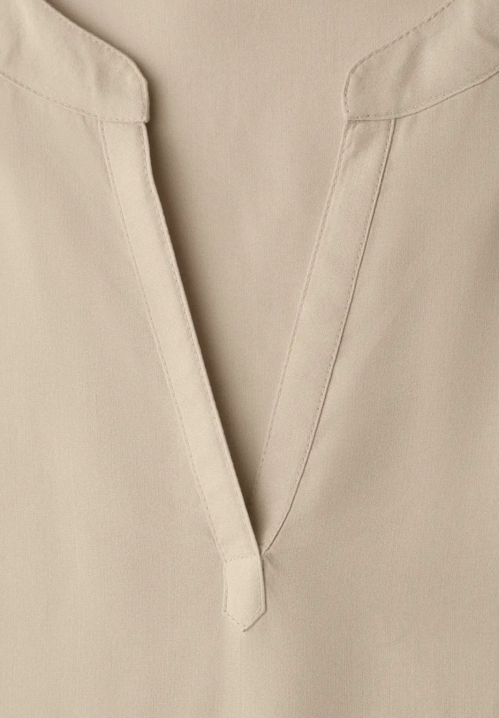 Blusenshirt in Unifarbe mit Split Neck