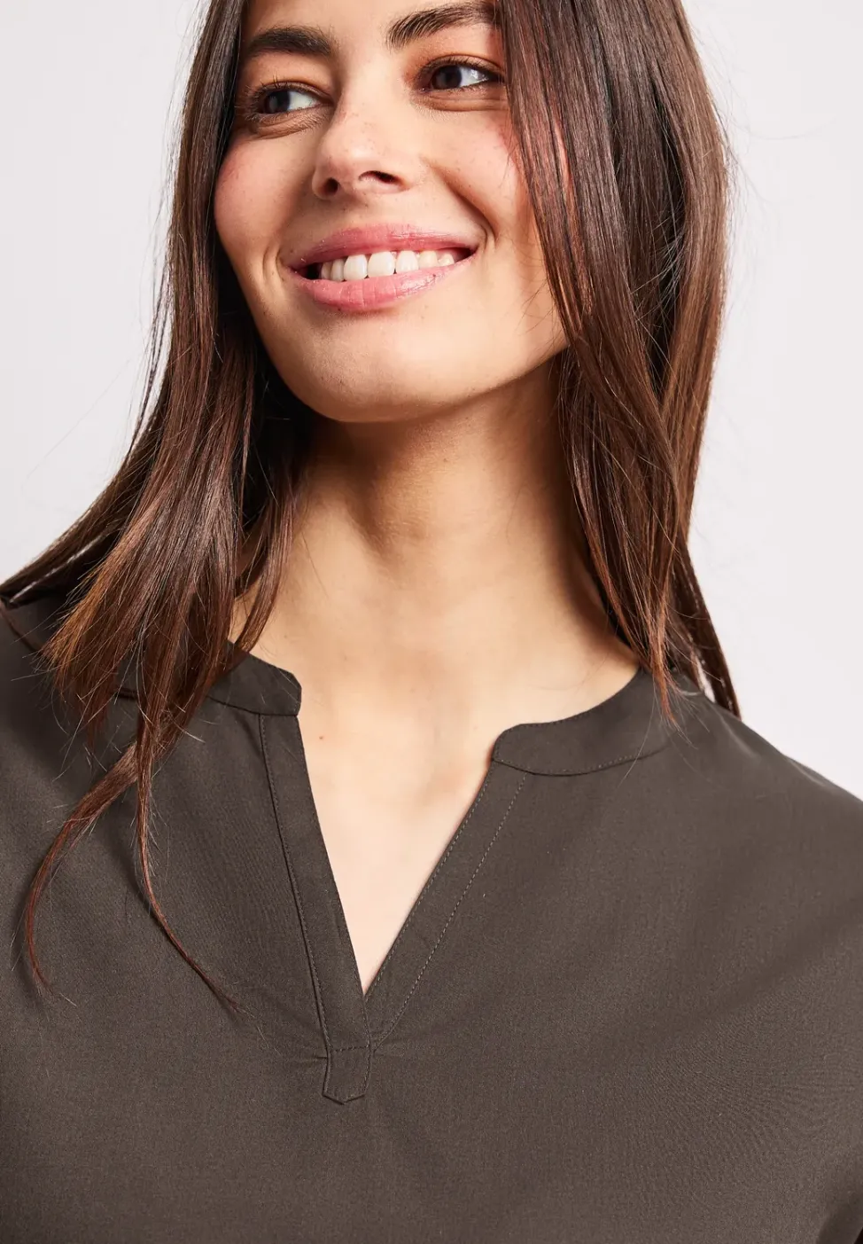 Blusenshirt in Unifarbe mit Split Neck