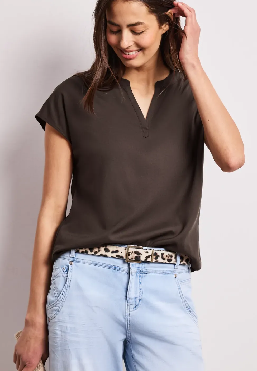 Blusenshirt in Unifarbe mit Split Neck