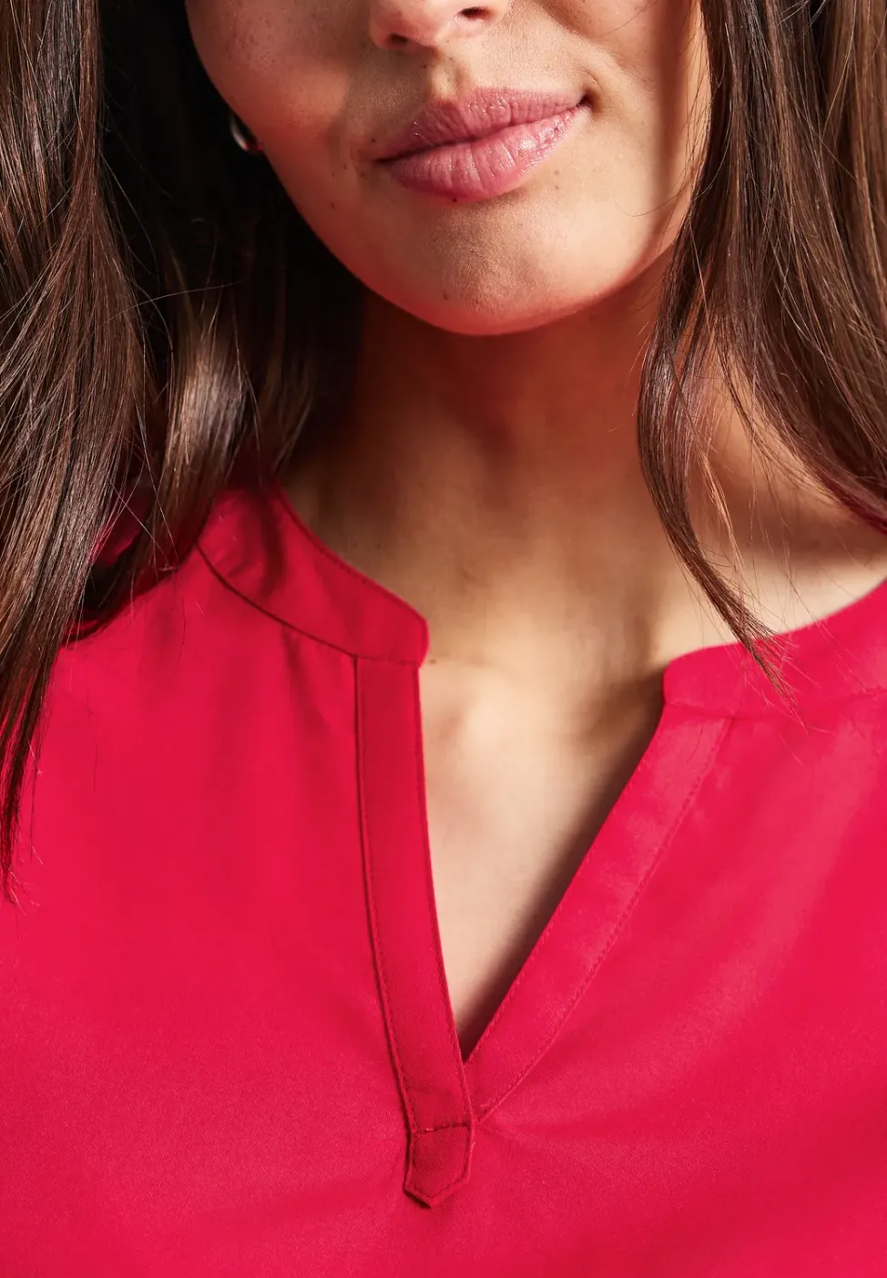 Blusenshirt in Unifarbe mit Split Neck