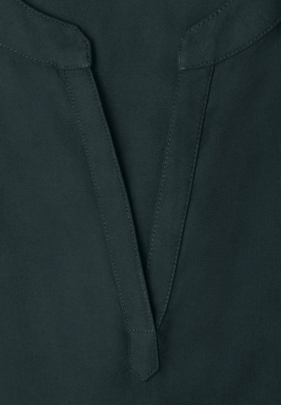 Blusenshirt in Unifarbe mit Split Neck