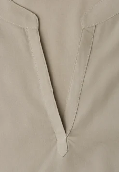 Blusenshirt in Unifarbe mit Split Neck
