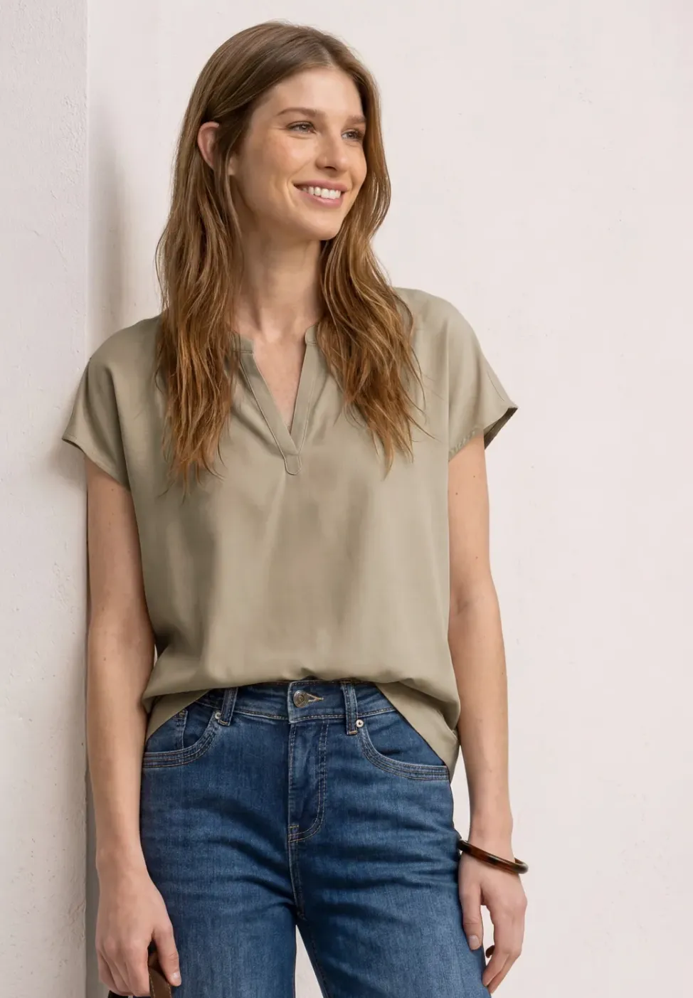 Blusenshirt in Unifarbe mit Split Neck