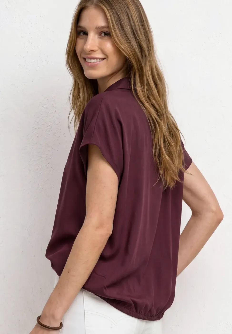 Blusenshirt mit Hemdkragen und Elastiksaum