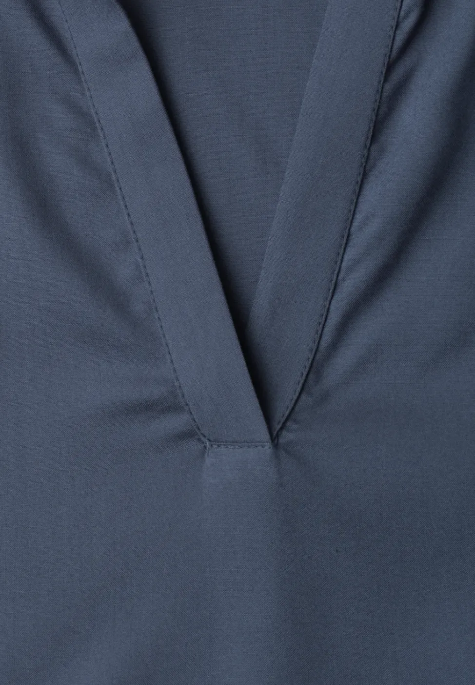 Blusenshirt mit Hemdkragen und Elastiksaum