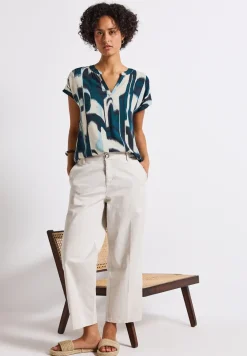 Blusenshirt mit Ikat Print