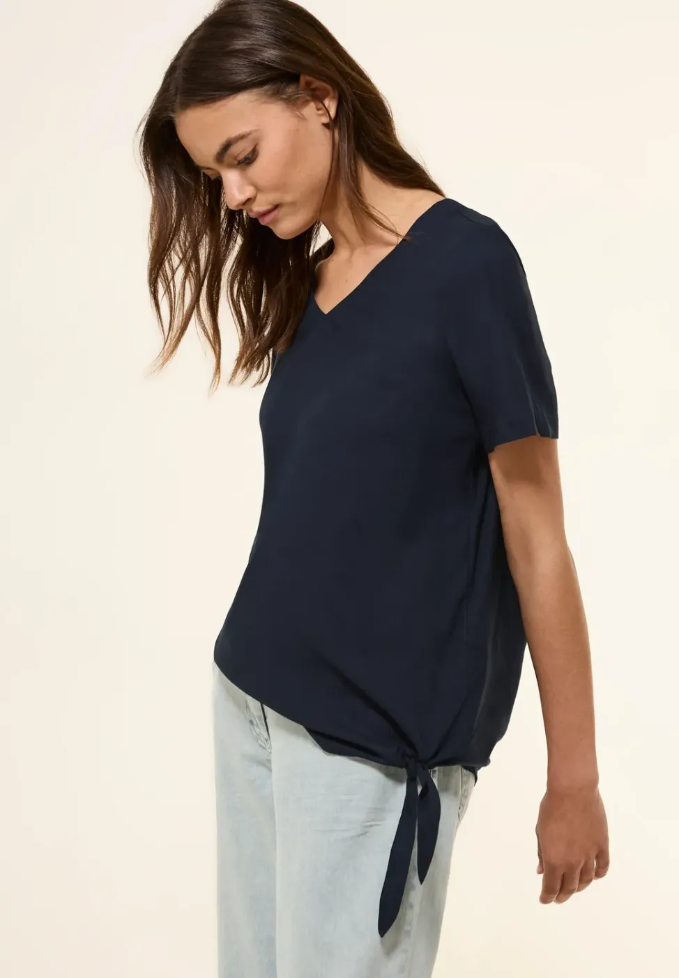 Blusenshirt mit Knoten