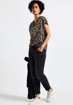Blusenshirt mit Leo-Muster