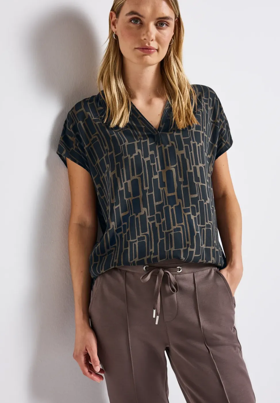 Blusenshirt mit Puzzle Print