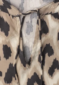 Blusenshirt mit Split Neck und Smokdetail