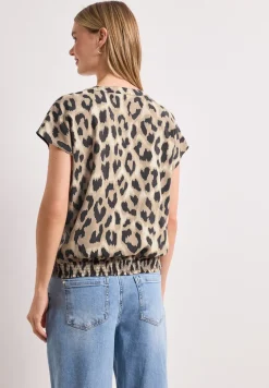Blusenshirt mit Split Neck und Smokdetail
