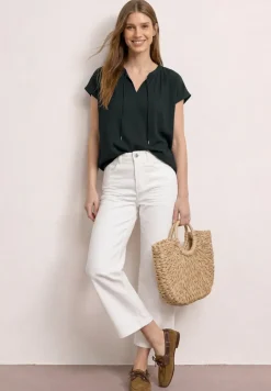 Blusenshirt mit Split Neck und Smokdetail