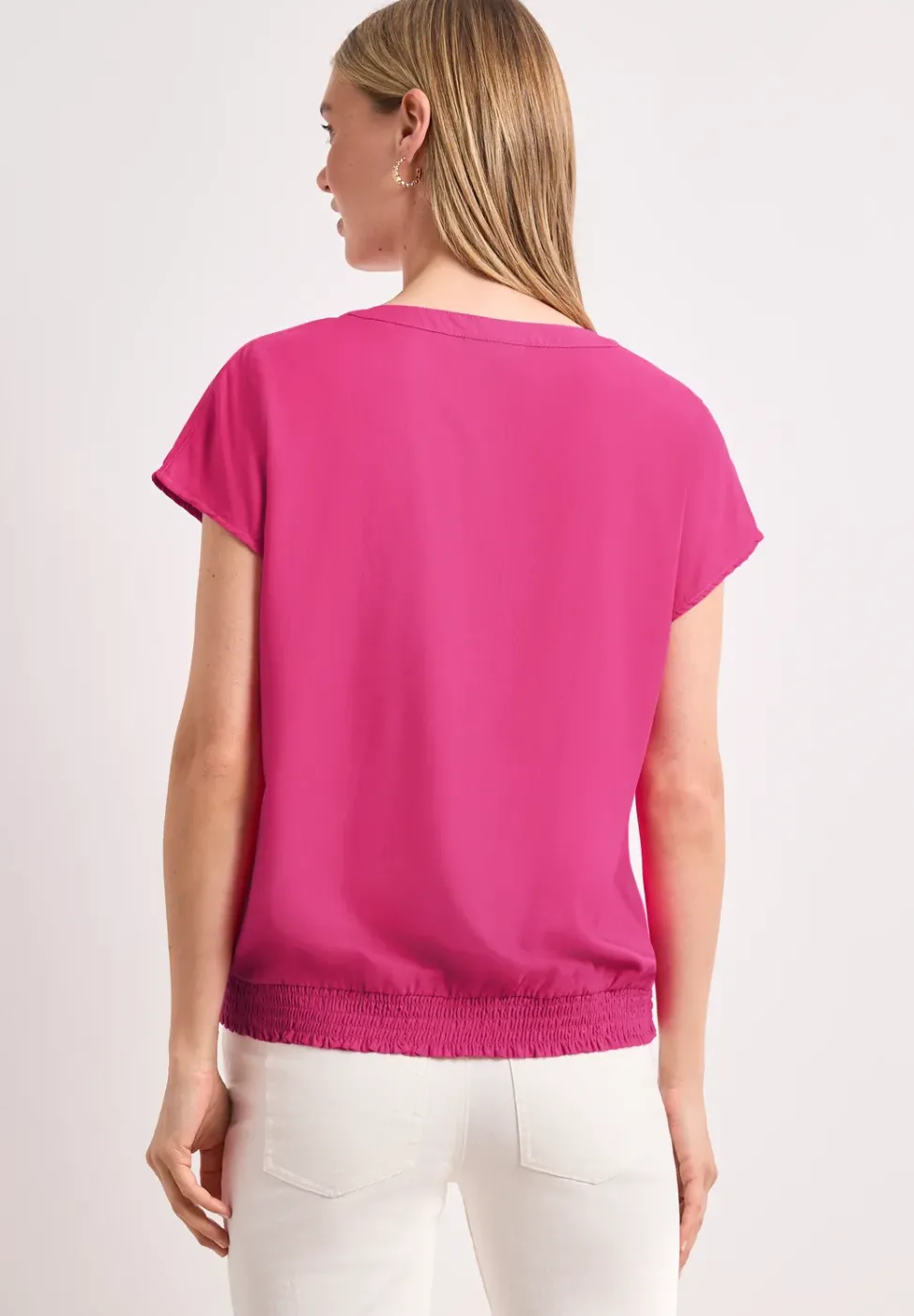 Blusenshirt mit Split Neck und Smokdetail