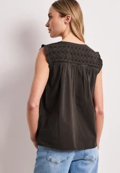 Blusentop mit Split Neck und Shiffleydetails