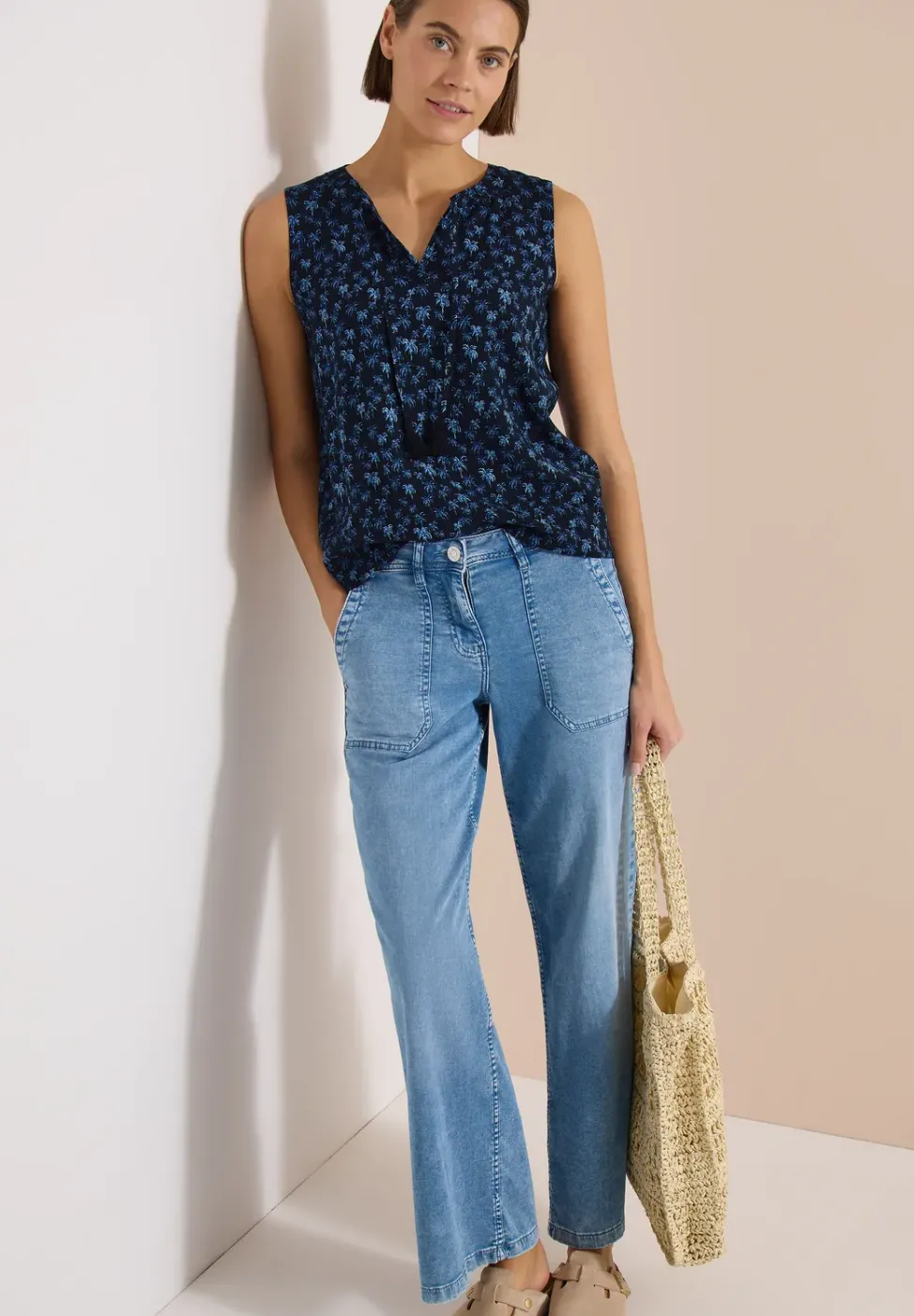 Blusentop mit Split Neck und Palmen-Print