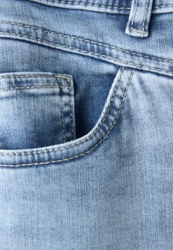 Bootcut Jeans