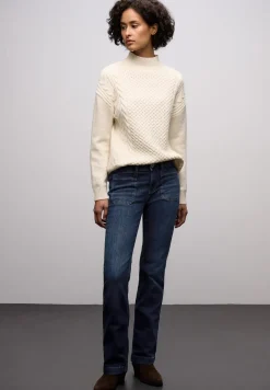Bootcut Jeans