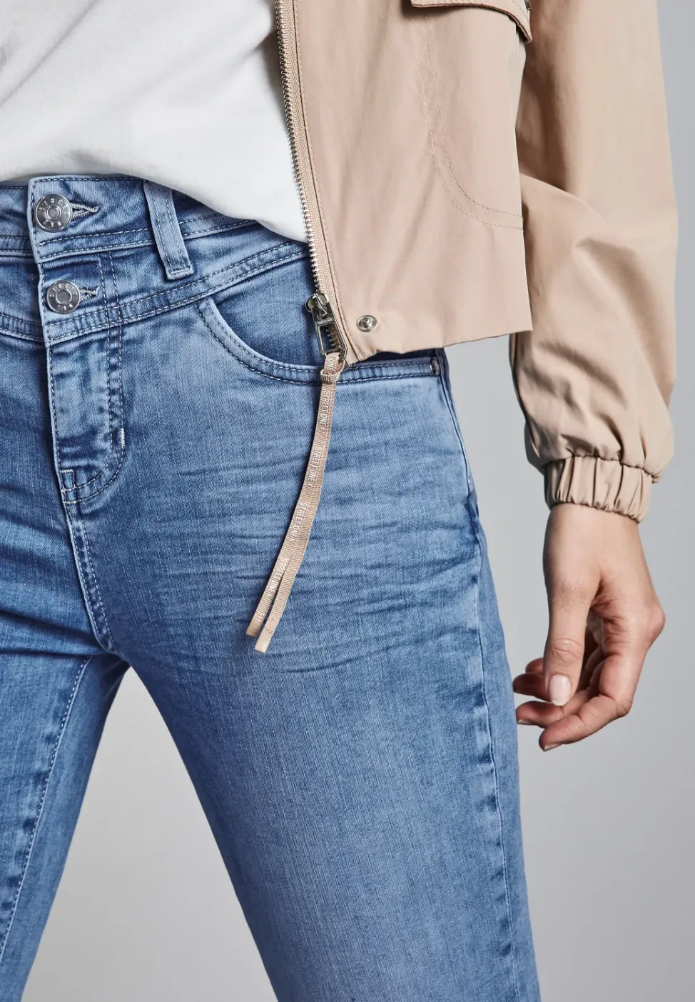 Bootcut Jeans