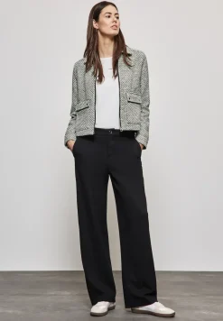 Bouclé Jacke