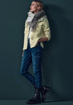 Bouclé-Jacke