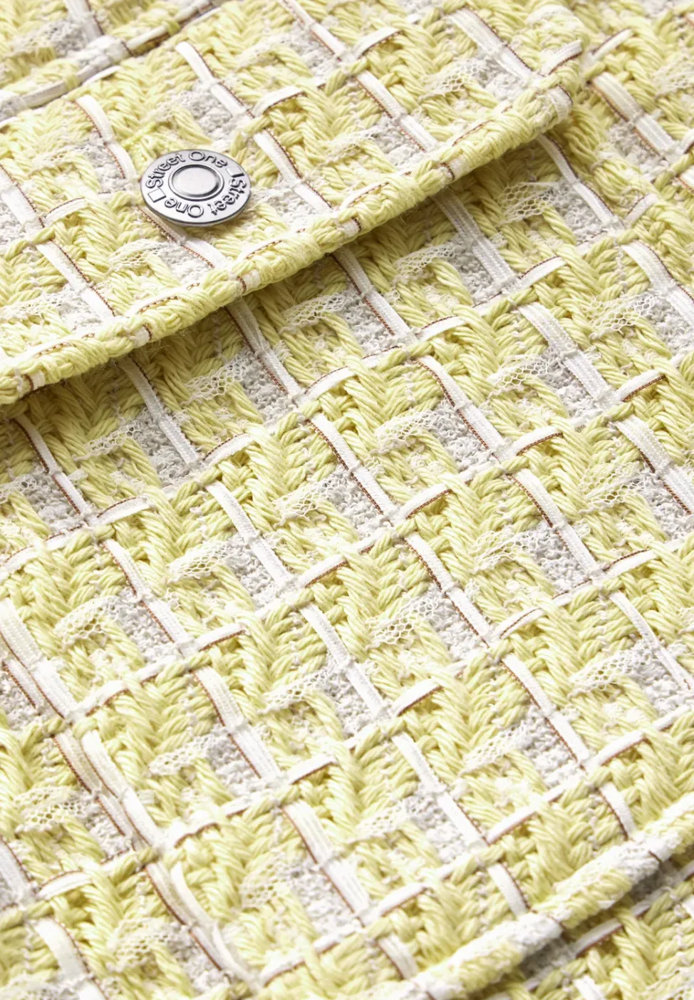 Bouclé-Jacke