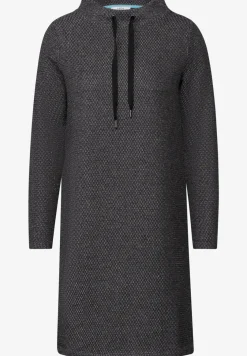 Bouclé-Kleid