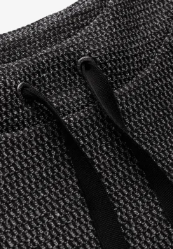 Bouclé-Kleid